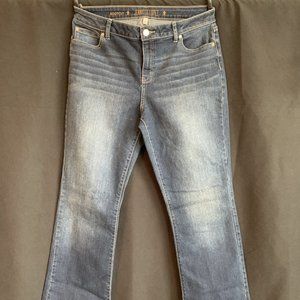 NWOT Jennifer Lopez Jeans - Size 14